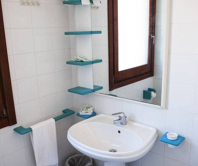 חדר משפחתי נוף לים, Miralonga