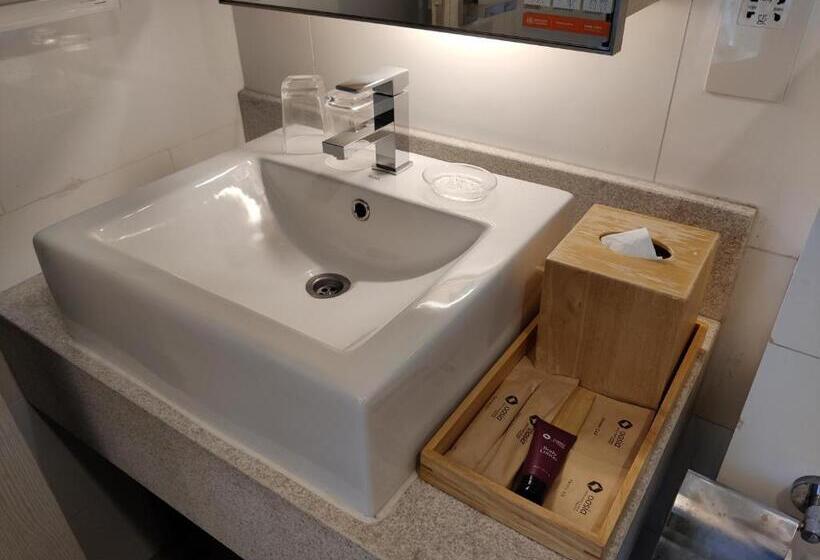 חדר סופריור עם מיטת קינג, Oasia Suites Kuala Lumpur