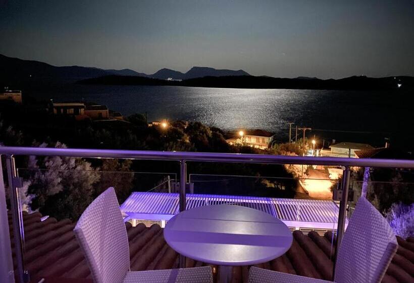 Triple Room Sea View, Oasis