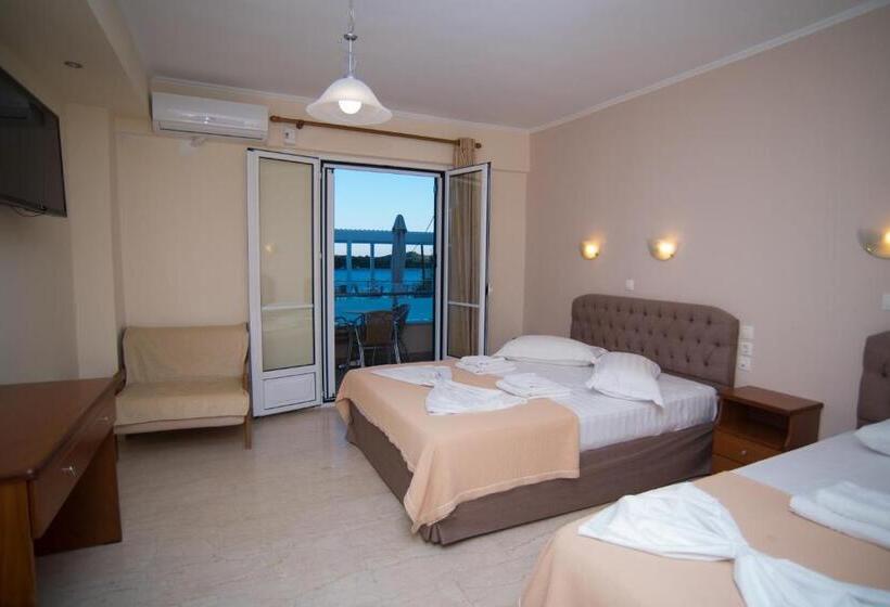 Triple Room Sea View, Oasis