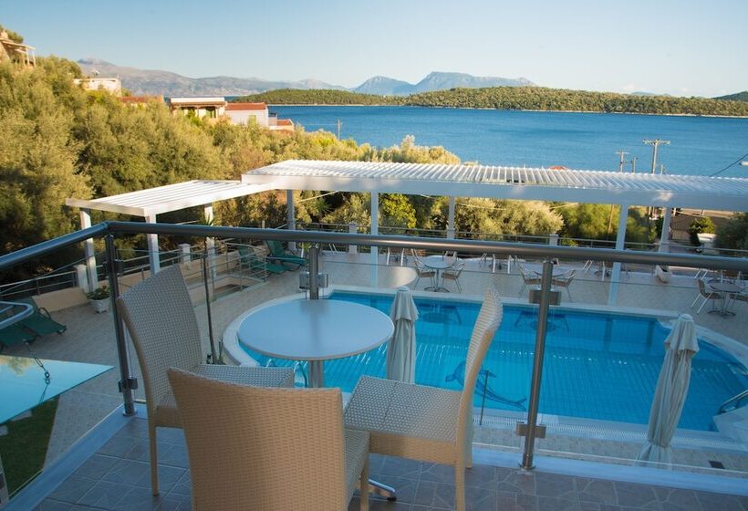 Triple Room Sea View, Oasis