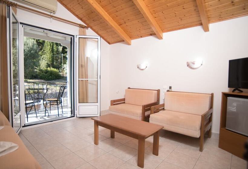 غرفة عائلية مطلّة علي البحر, Oasis