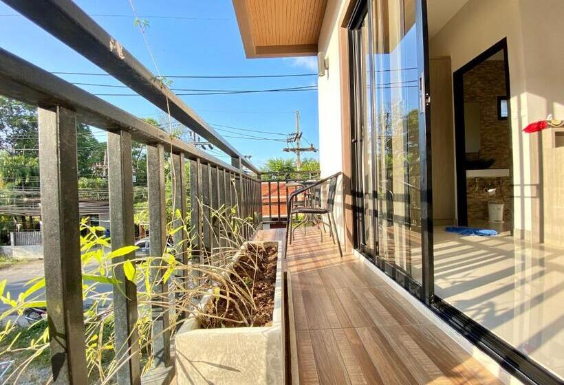 חדר סופריור עם מרפסת, Pensiri House Sha Extra Plus