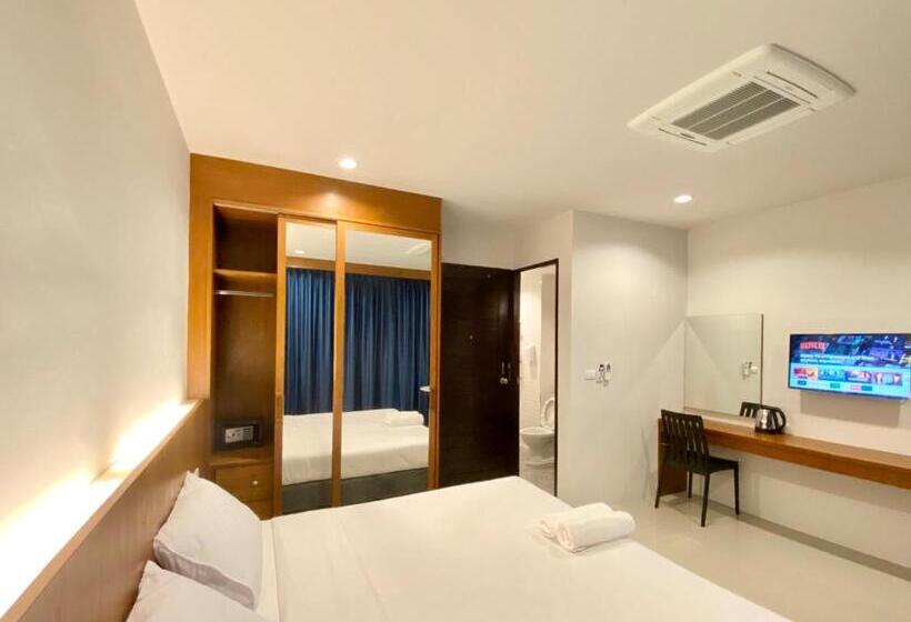 דירה בת חדר שינה 1 עם מרפסת, Pensiri House Sha Extra Plus