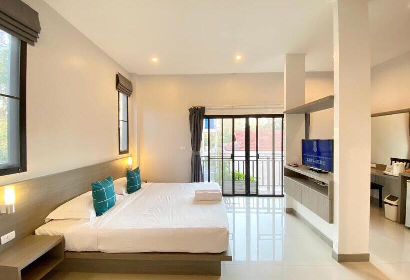 استودیوی سوپریور, Pensiri House   Sha Extra Plus