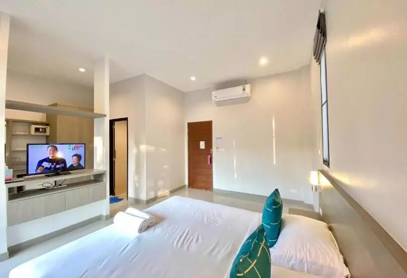 スーペリアスタジオ, Pensiri House   Sha Extra Plus