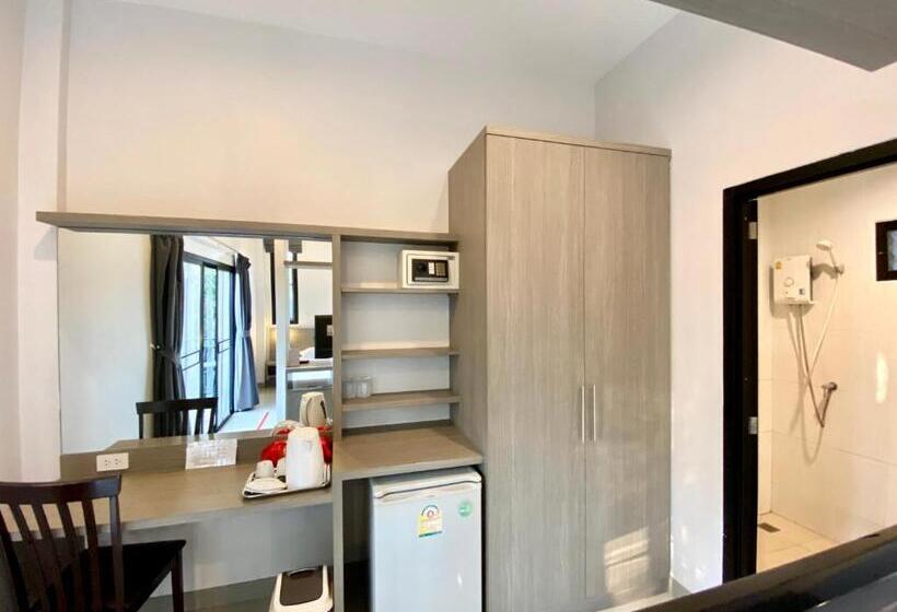 סטודיו סופריור, Pensiri House Sha Extra Plus