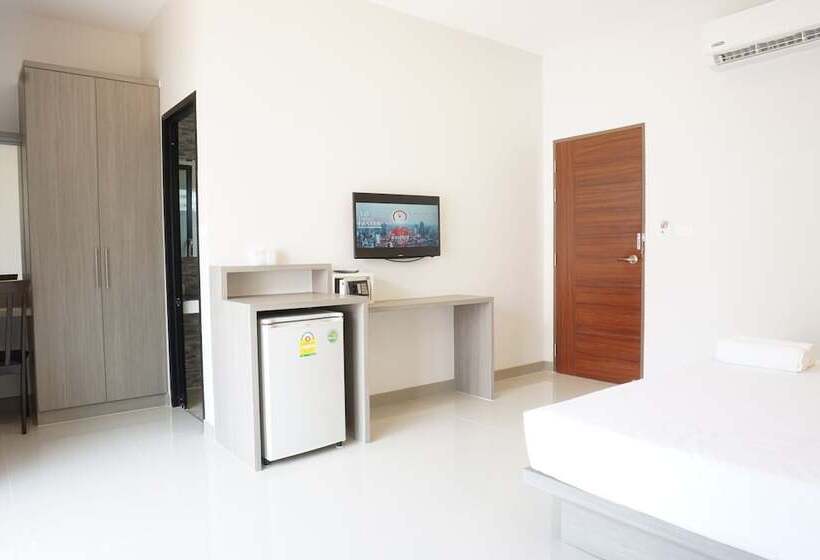 חדר סופריור עם מרפסת, Pensiri House Sha Extra Plus