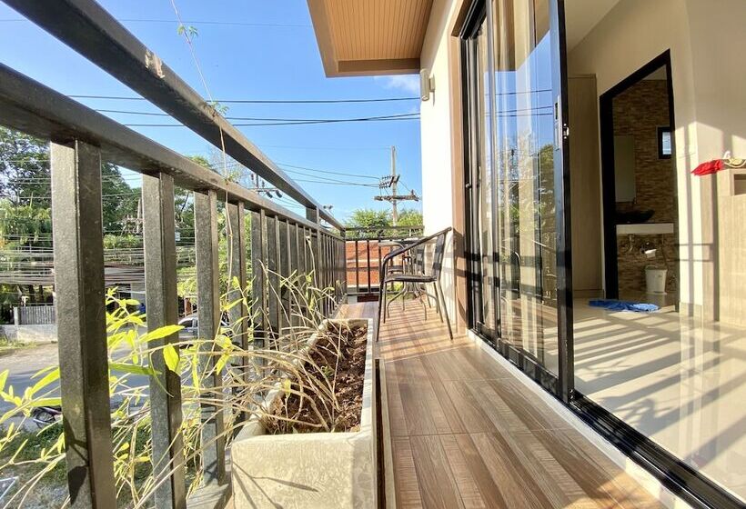 חדר סופריור עם מרפסת, Pensiri House Sha Extra Plus