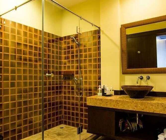 اتاق استاندارد با چشم‌انداز شهر, Sala Arun