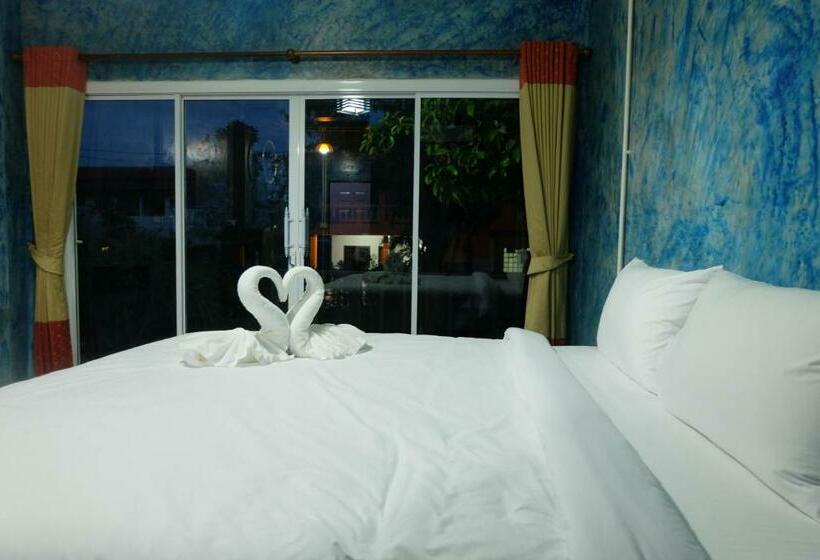 스탠다드 룸 킹사이즈 침대, Samui Poshtel