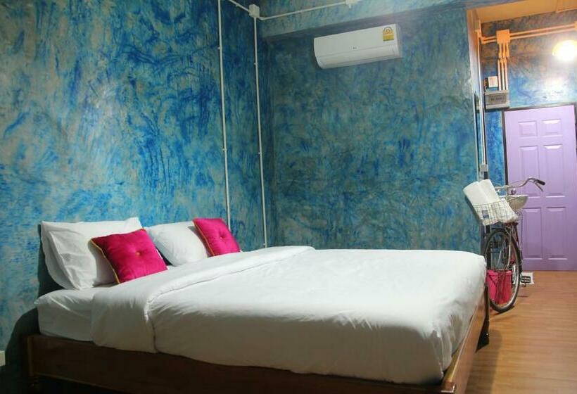 스탠다드 룸 킹사이즈 침대, Samui Poshtel