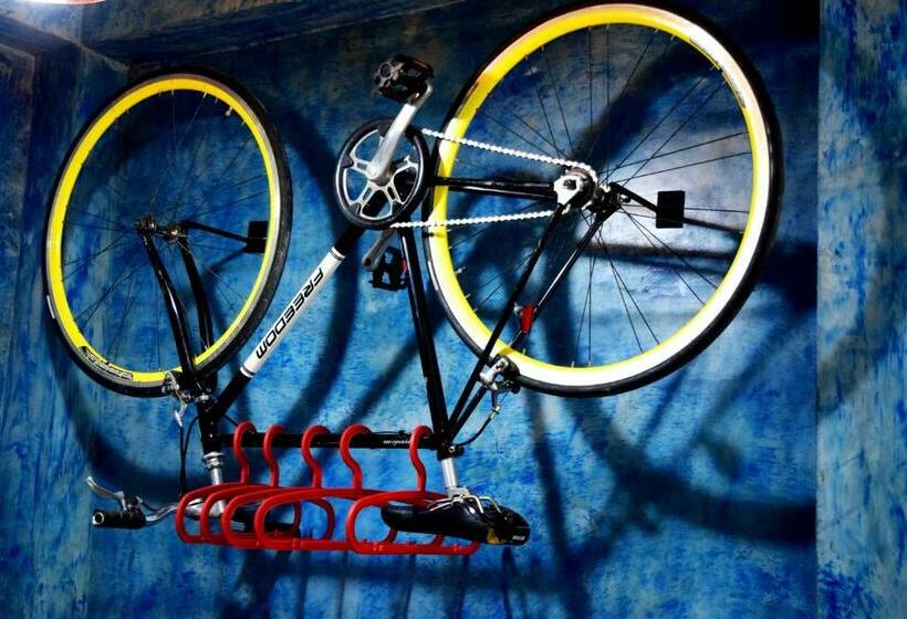 스탠다드 룸 킹사이즈 침대, Samui Poshtel