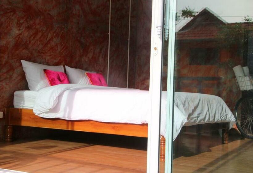 스탠다드 룸 킹사이즈 침대, Samui Poshtel