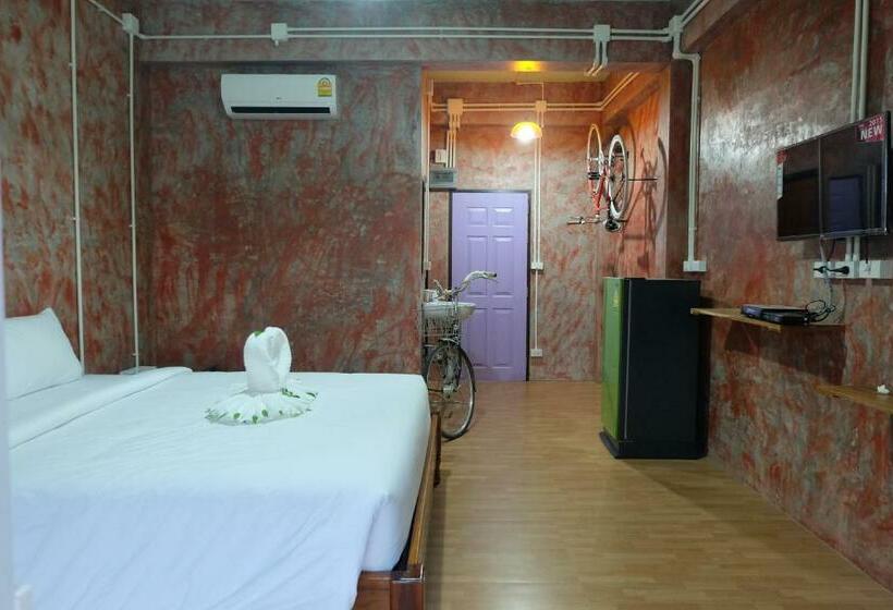 스탠다드 룸 킹사이즈 침대, Samui Poshtel