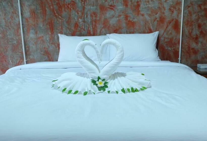 스탠다드 룸 킹사이즈 침대, Samui Poshtel