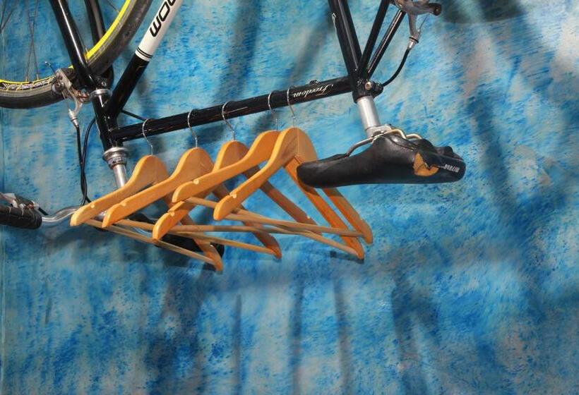 스탠다드 룸 킹사이즈 침대, Samui Poshtel