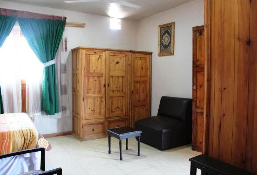 חדר סטנדרט לארבעה, Vitorina