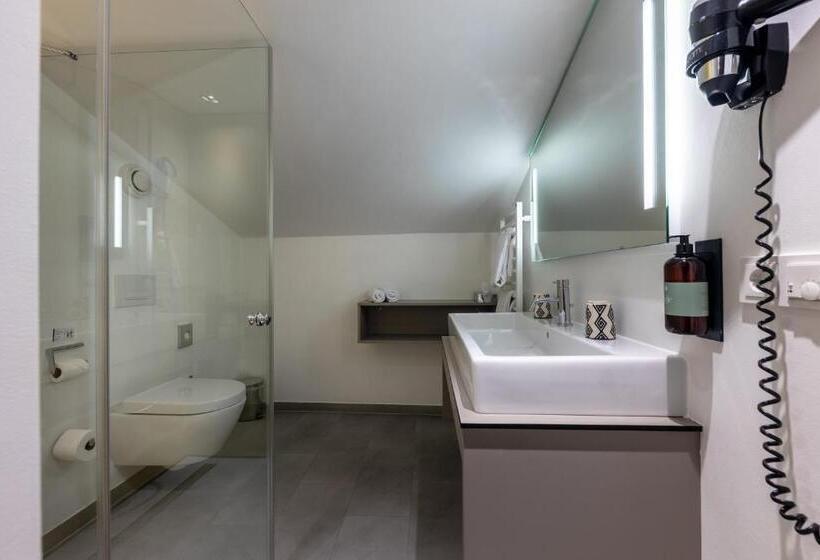 Номер Deluxe, Wirtshaus Post