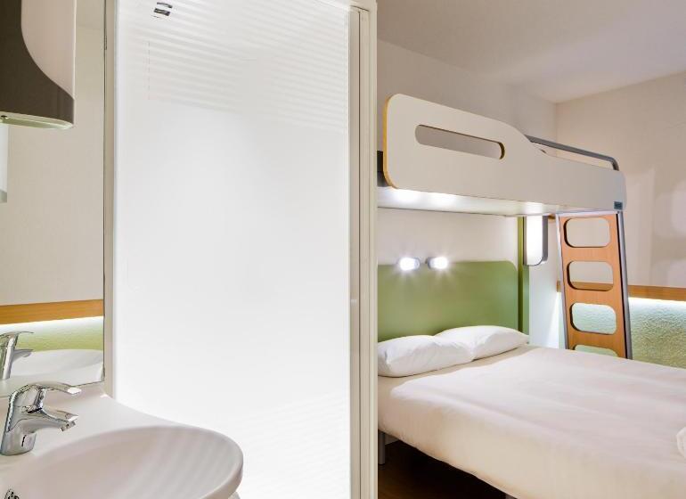 חדר סטנדרט לשלושה, Ibis Budget Hotel Edinburgh Park