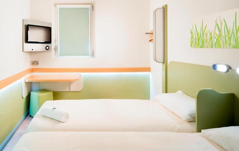 Номер Стандарт, Ibis Budget Hotel Edinburgh Park