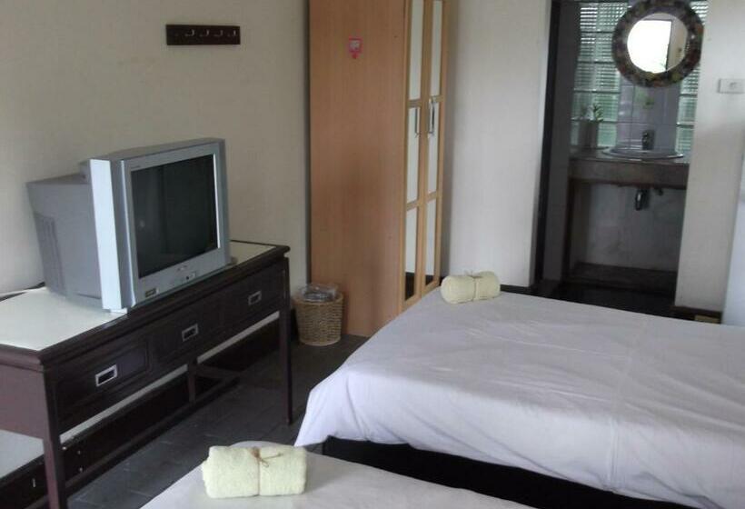 Номер Стандарт, Rim Ping Guest House