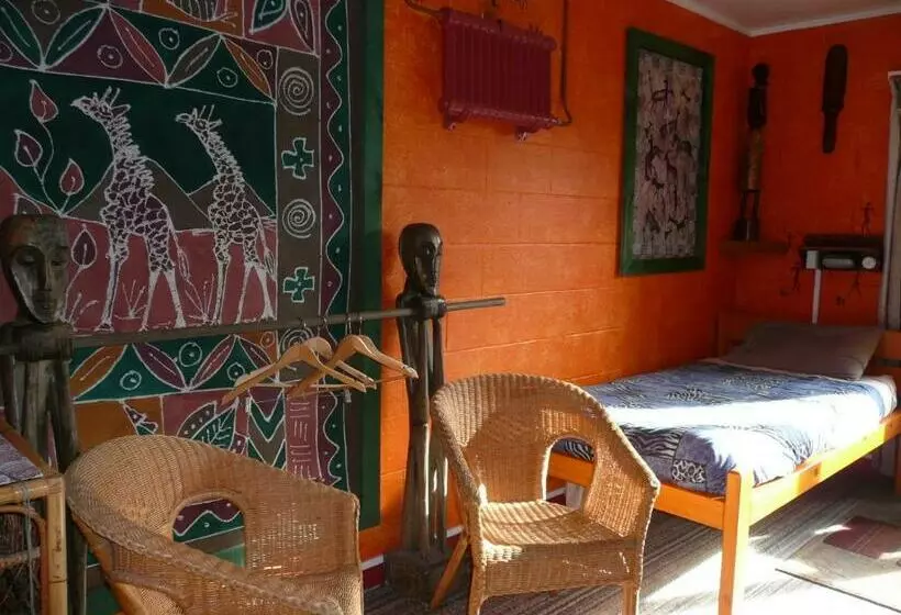 Standard-huone Jaettu Kylpyhuone, Global Village Travellers Lodge