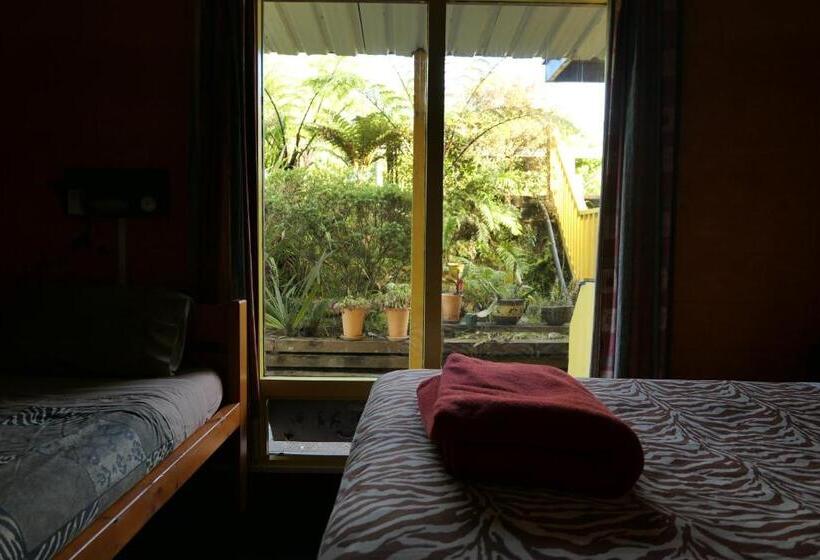 חדר משפחתי חדר אמבטיה משותף, Global Village Travellers Lodge