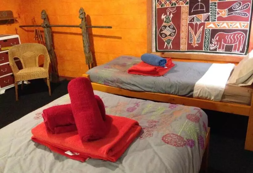Perhehuone Jaettu Kylpyhuone, Global Village Travellers Lodge