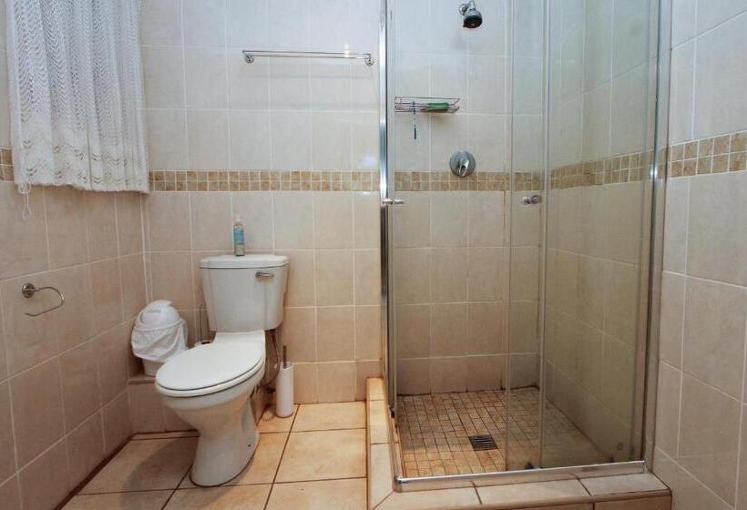 패밀리 룸, Kingston House B&b