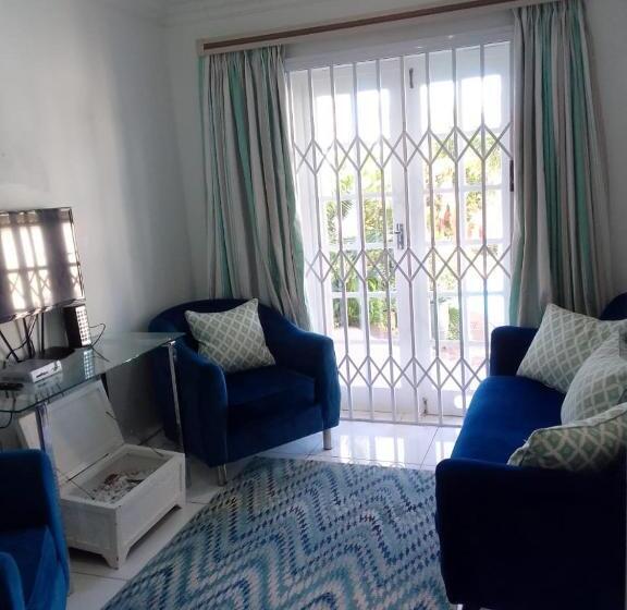 Семейный Номер, Kingston House B&b