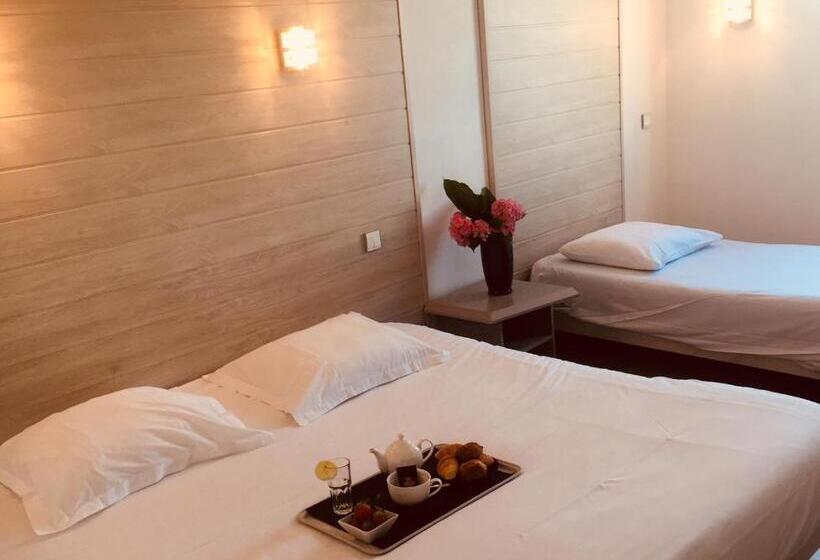 Номер Стандарт Трехместный, Fasthotel L Eldorado