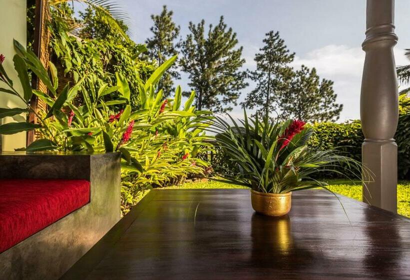 Номер Superior Вид на Горы, Yasmin Hill Longevity Resort Former Galavilla Boutique Hotel & Spa