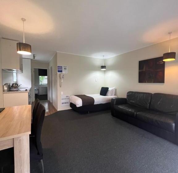 דירת חדר, Asure Green Gables Motel