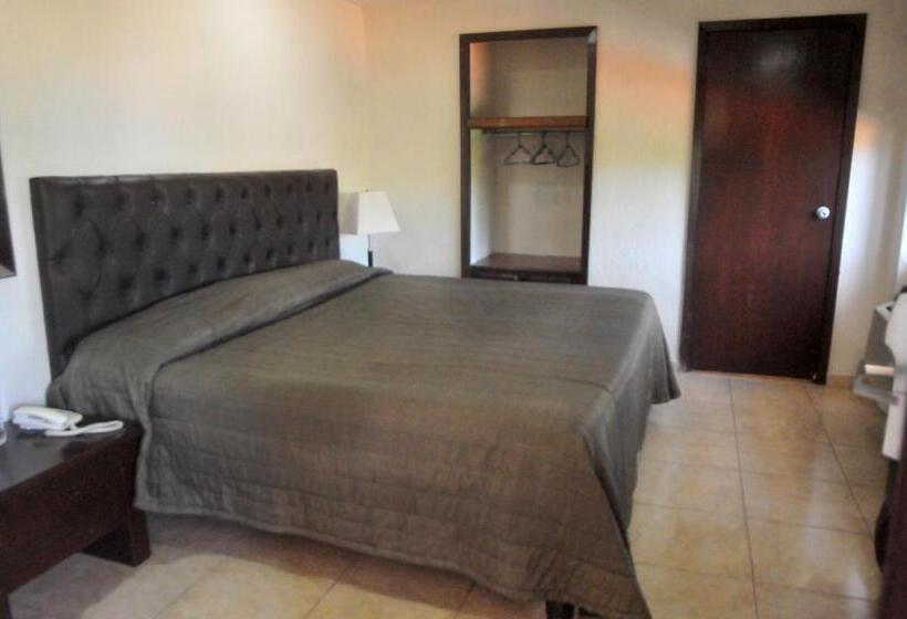 스탠다드 룸 킹사이즈 침대, America Centro