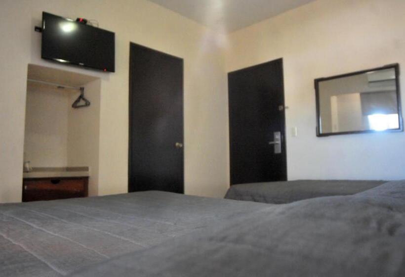 스탠다드 룸 더블 침대 2개, America Centro