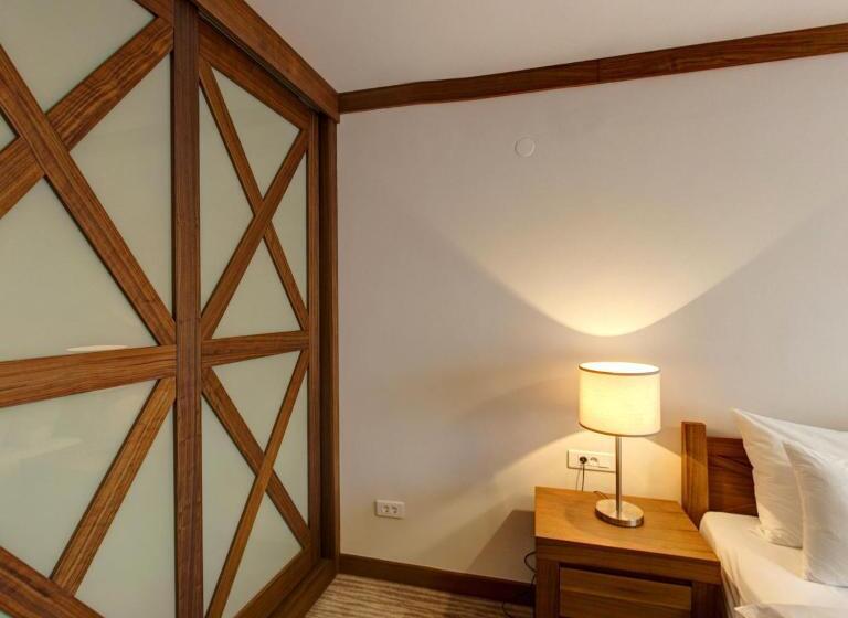 آپارتمان 3 خوابه, Aparthotel Vucko