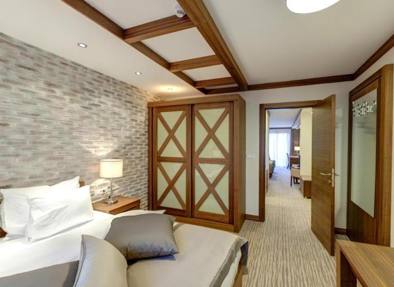 آپارتمان 3 خوابه, Aparthotel Vucko