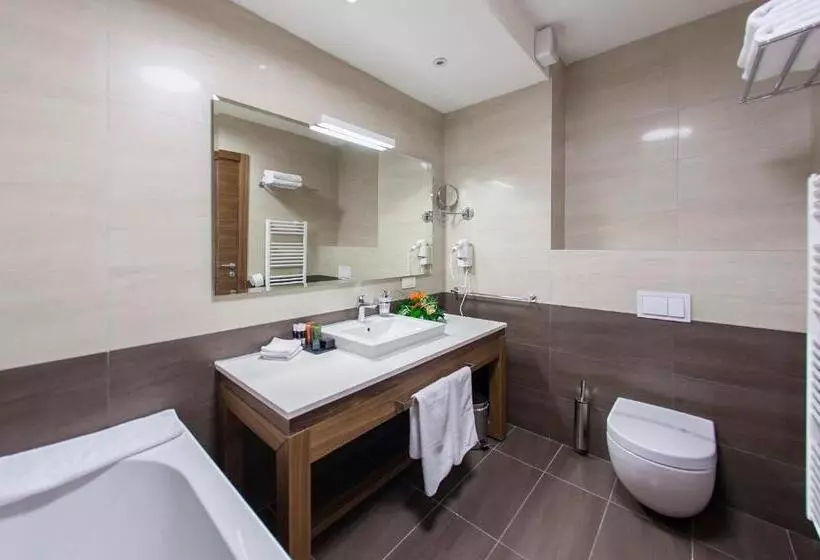 سوییت خانوادگی, Aparthotel Vucko