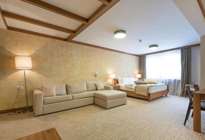 سوییت خانوادگی, Aparthotel Vucko