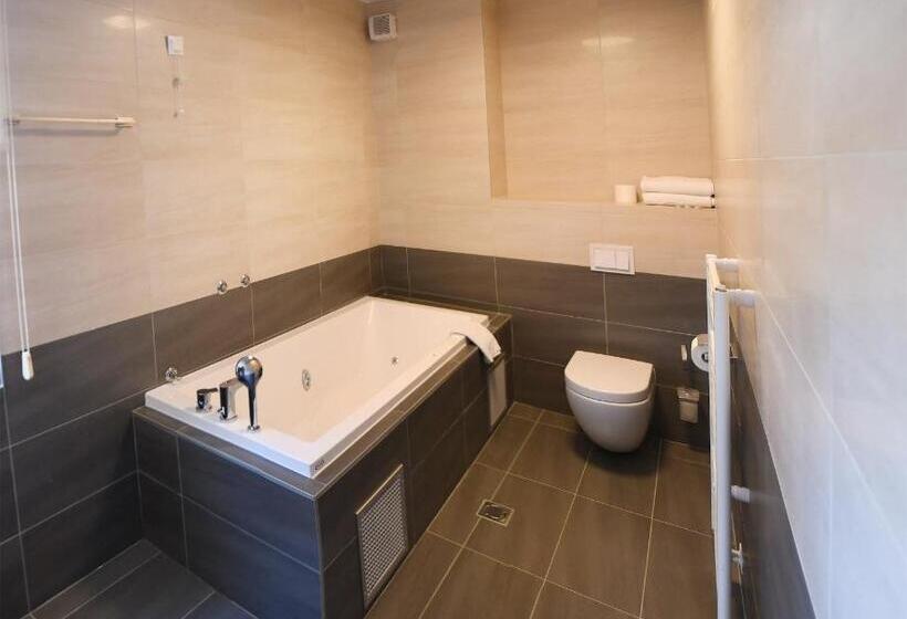 آپارتمان دلوکس 3 خوابه, Aparthotel Vucko