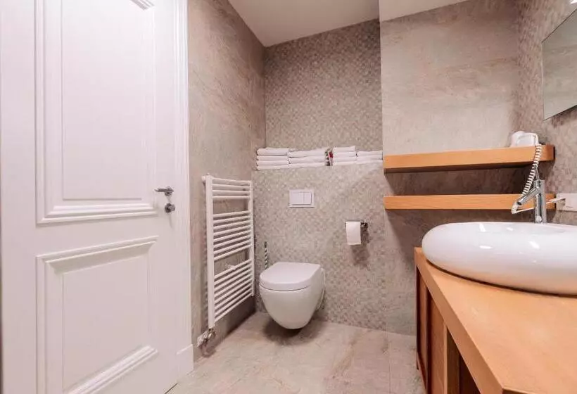 آپارتمان 3 خوابه, Aparthotel Vucko