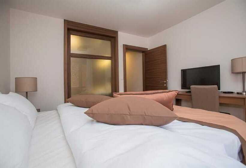 آپارتمان لوکس 1 خوابه, Aparthotel Vucko