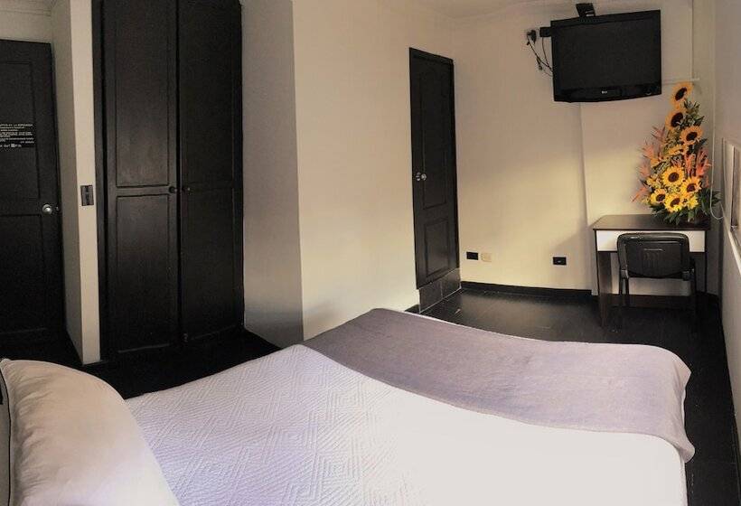 标准间, Ejecutivo Av La Esperanza