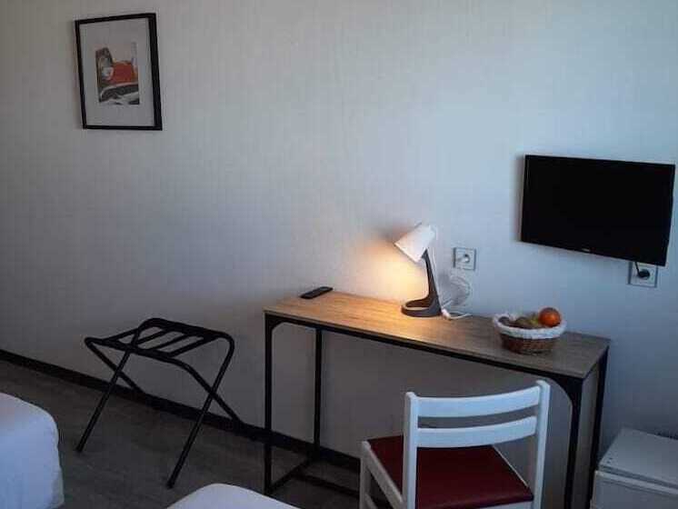 Номер Стандарт Трехместный, Fasthotel L Eldorado