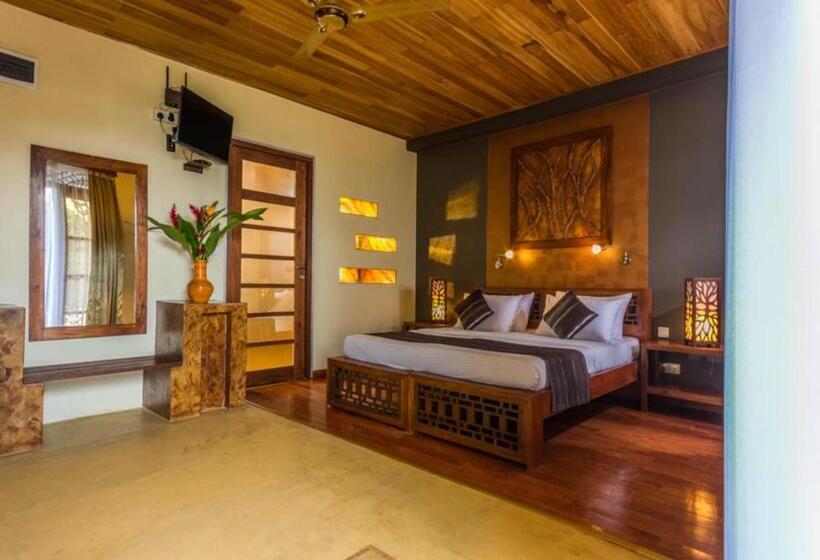 带山景的高级间, Yasmin Hill Longevity Resort   Former Galavilla Boutique Hotel & Spa