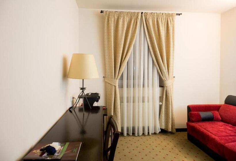 غرفة سوبيريور, Gradina Morii