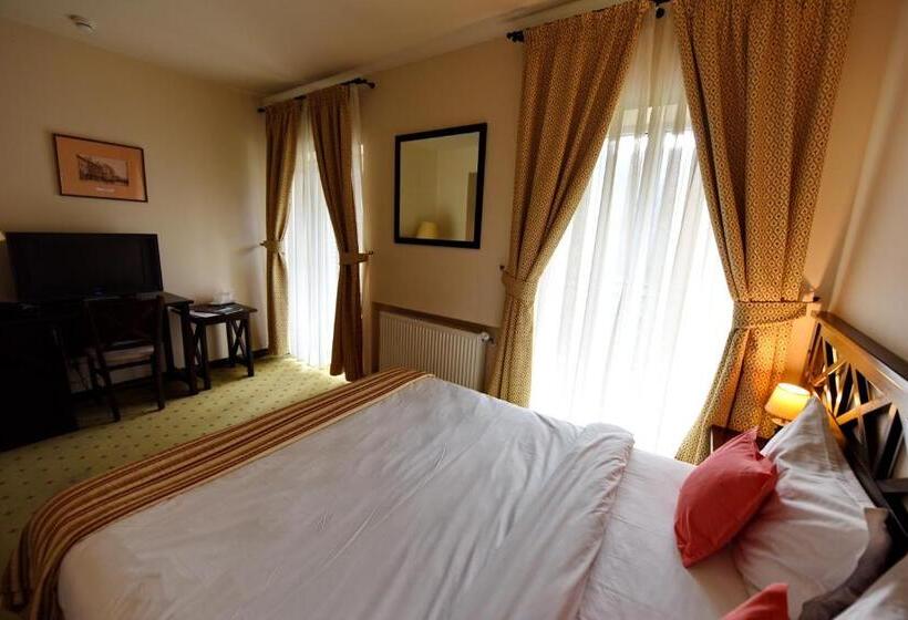 غرفة قياسية مزوَّدة بشُرفة, Gradina Morii