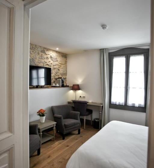 スーペリアールーム, Hôtel Henri Iv