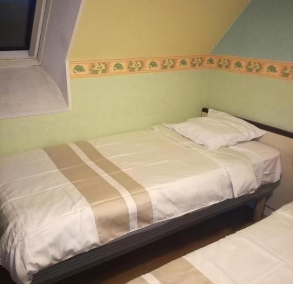 חדר סטנדרט חדר אמבטיה משותף, Hôtel L'eden